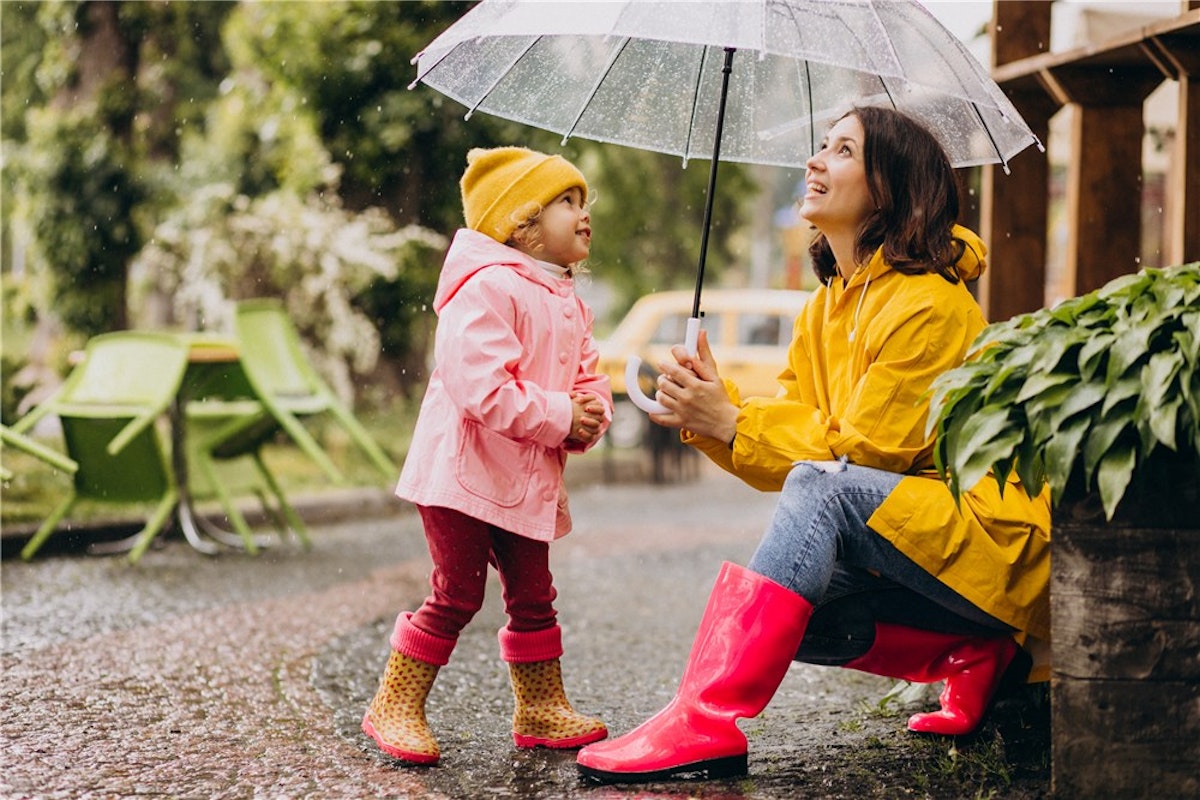 Avec les enfants un jour de pluie