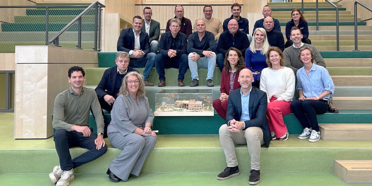 Nieuwe basisschool Wisperweide in Weesp opgeleverd: mijlpaal in duurzame houtbouw