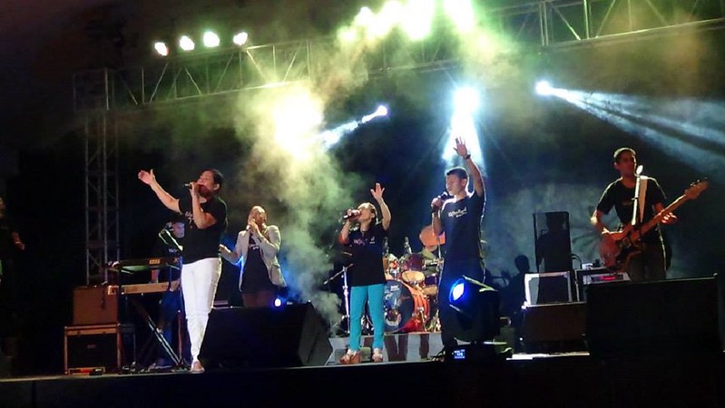 victory band.jpg