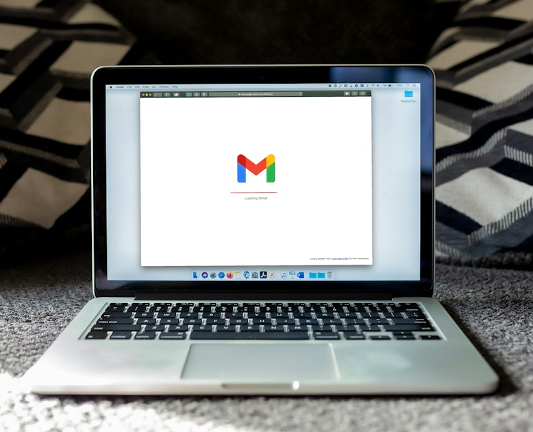 How to choose an email tracker: essential features ...