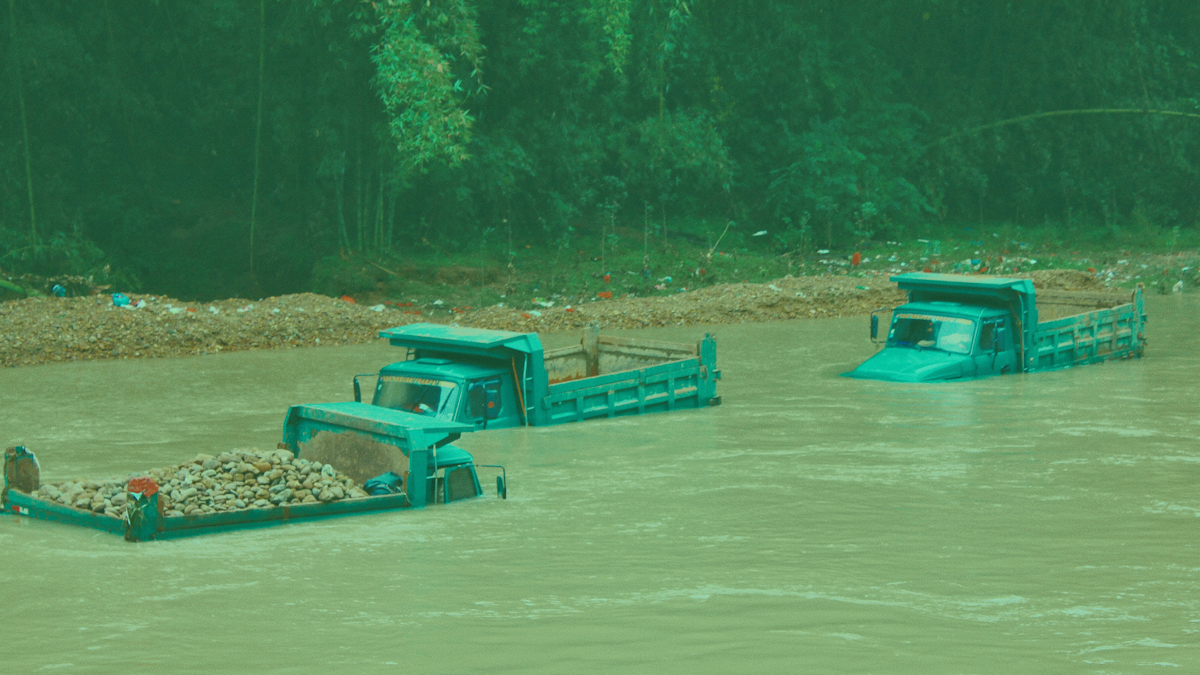 Flood Risk and Its Impact on Businesses: Understanding the Damage Functions