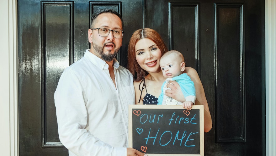 what does a conveyancer do when buying a house?