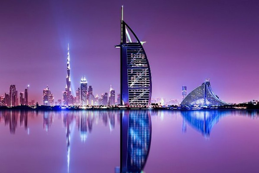 monuments-dubai-fond-rose