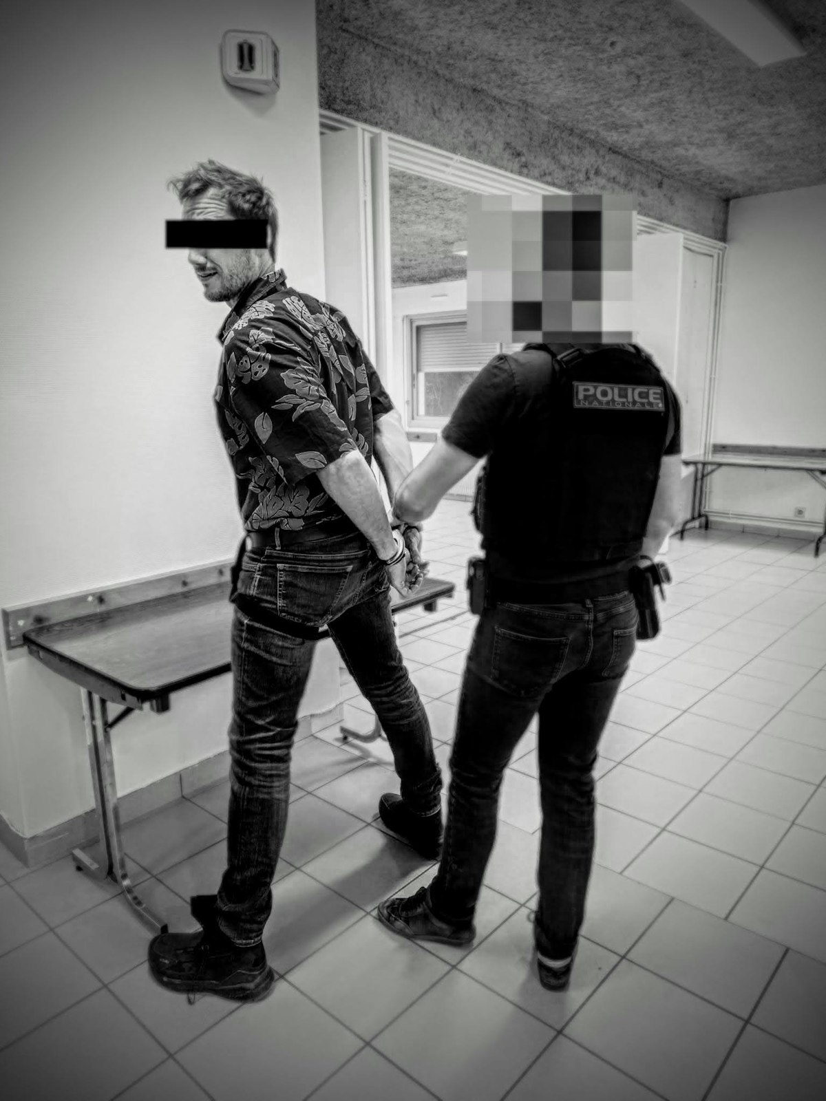 🔫 Soirée Police : menottes, donuts et jeux d’enquête !
