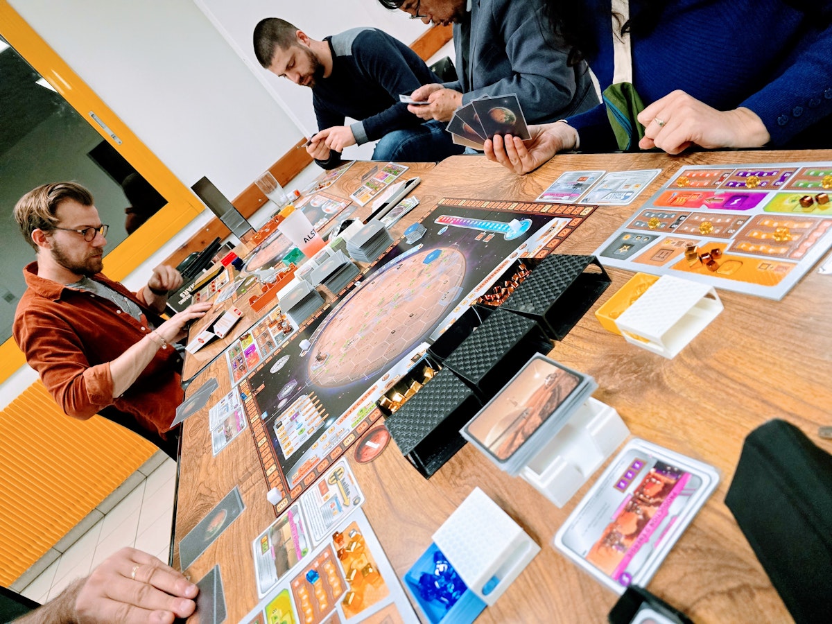 Soirée Intergalactique 👽: L’Odyssée de Neuville sur Board en Terre de Science-Fiction