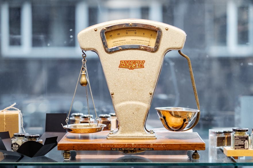 Scale weighing two items