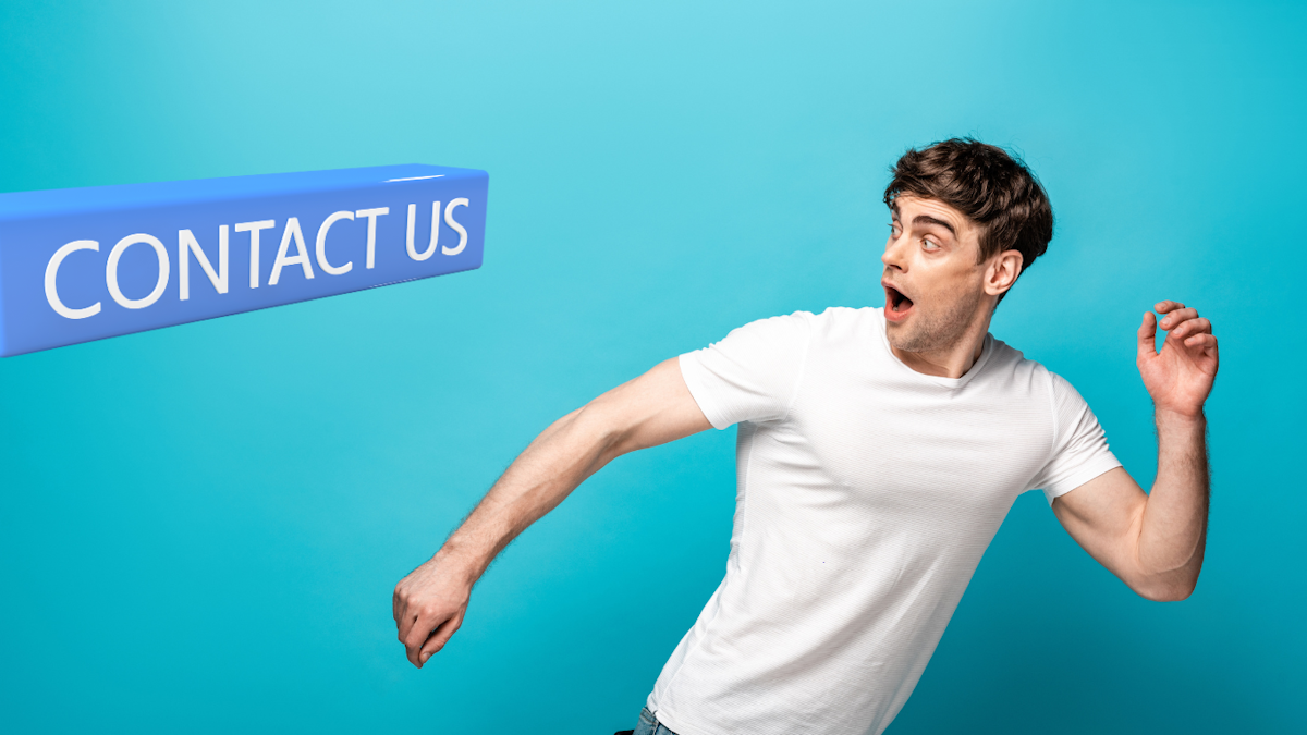Pourquoi votre page ‘Contact’ fait fuir vos clients (et comment l’IA peut la remplacer)