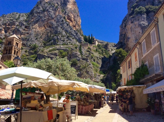 Moustiers-Ste-Marie.jpg